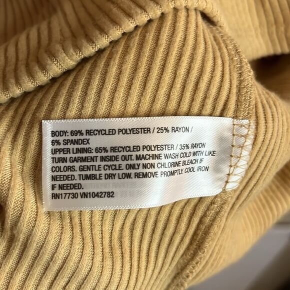 Isabel maternity ribbed super soft and stretchy top size XL NWT - Picture 7 of 8